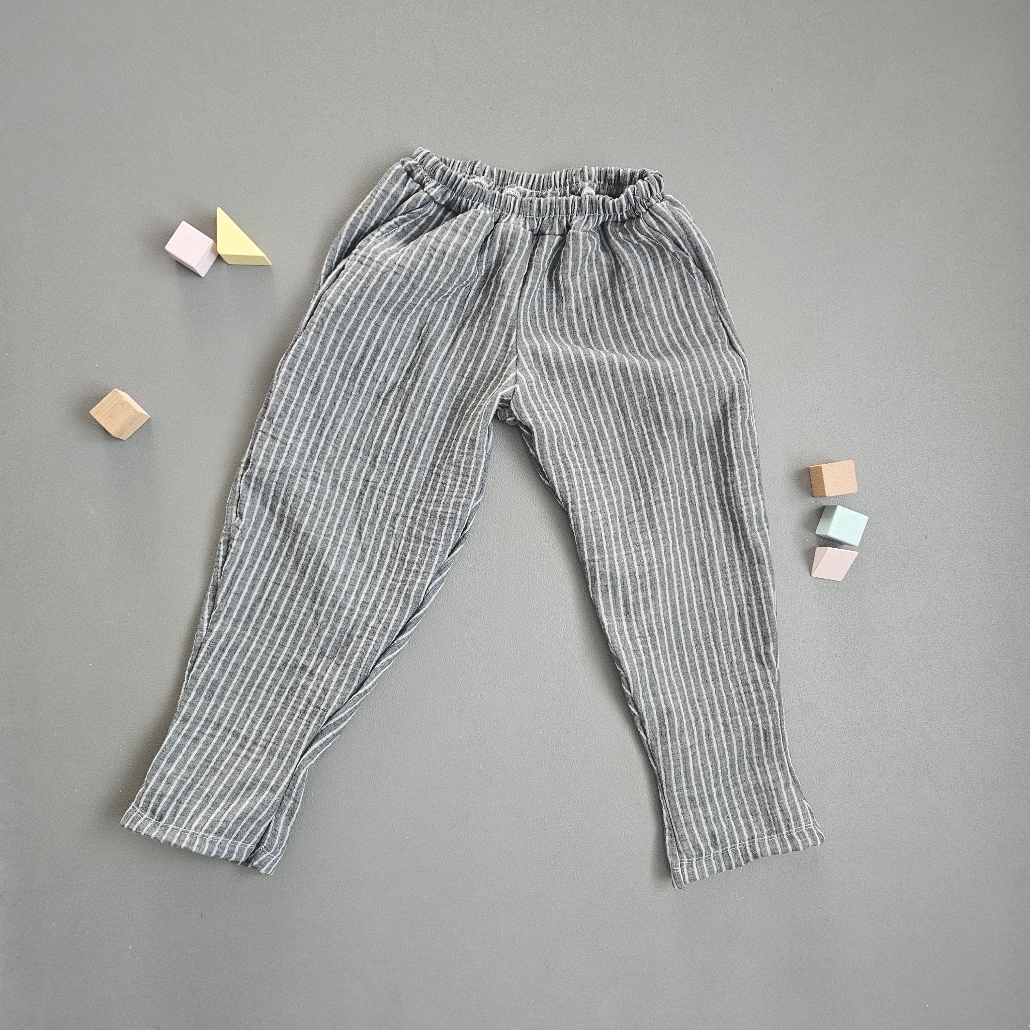 Musselin Hose / Streifen grau / Gr. 92 - Kalie - Kids