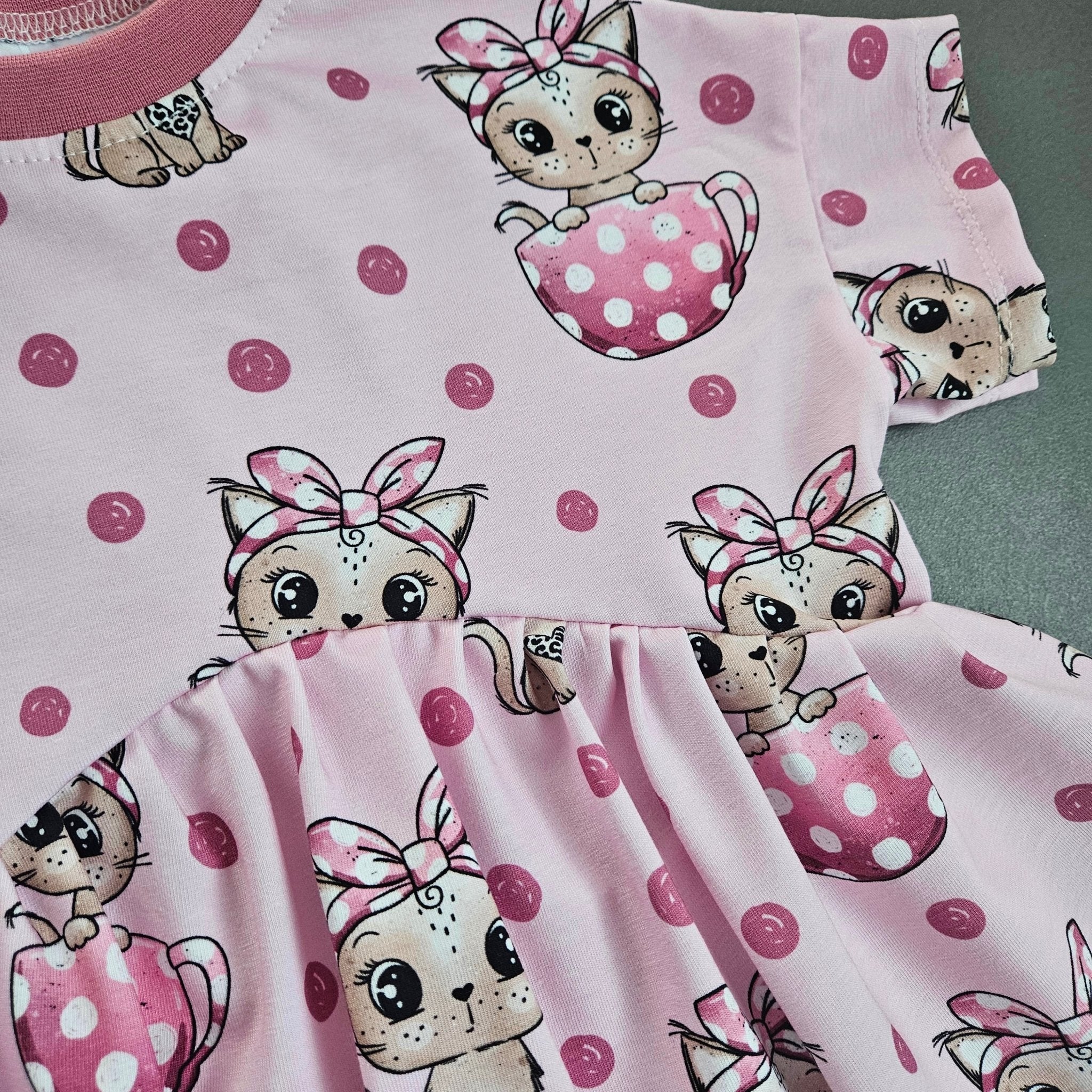 Rüschchenshirt Gr.86 / Tassen Kitty rosa