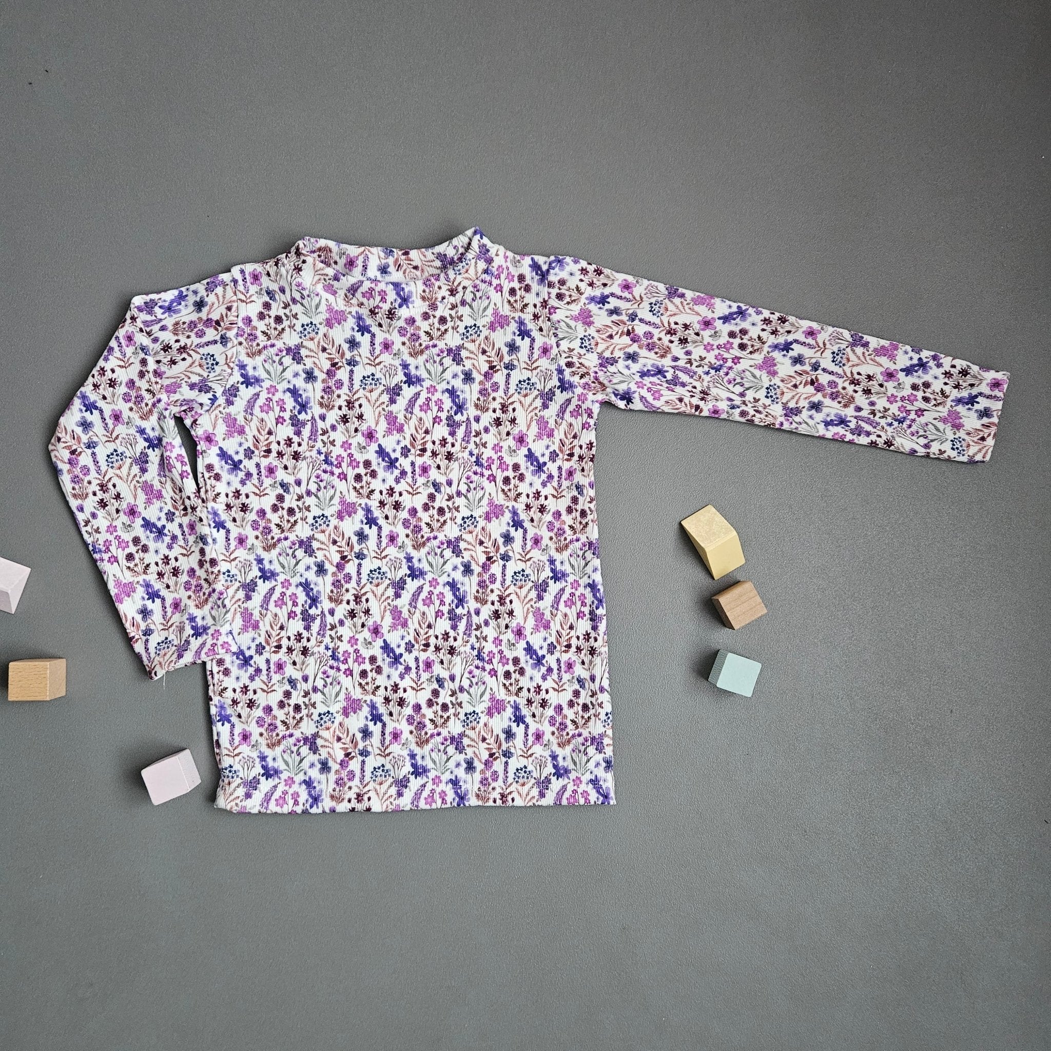 Langarmshirt Gr.116 / Lavendelwiese - Kalie - Kids