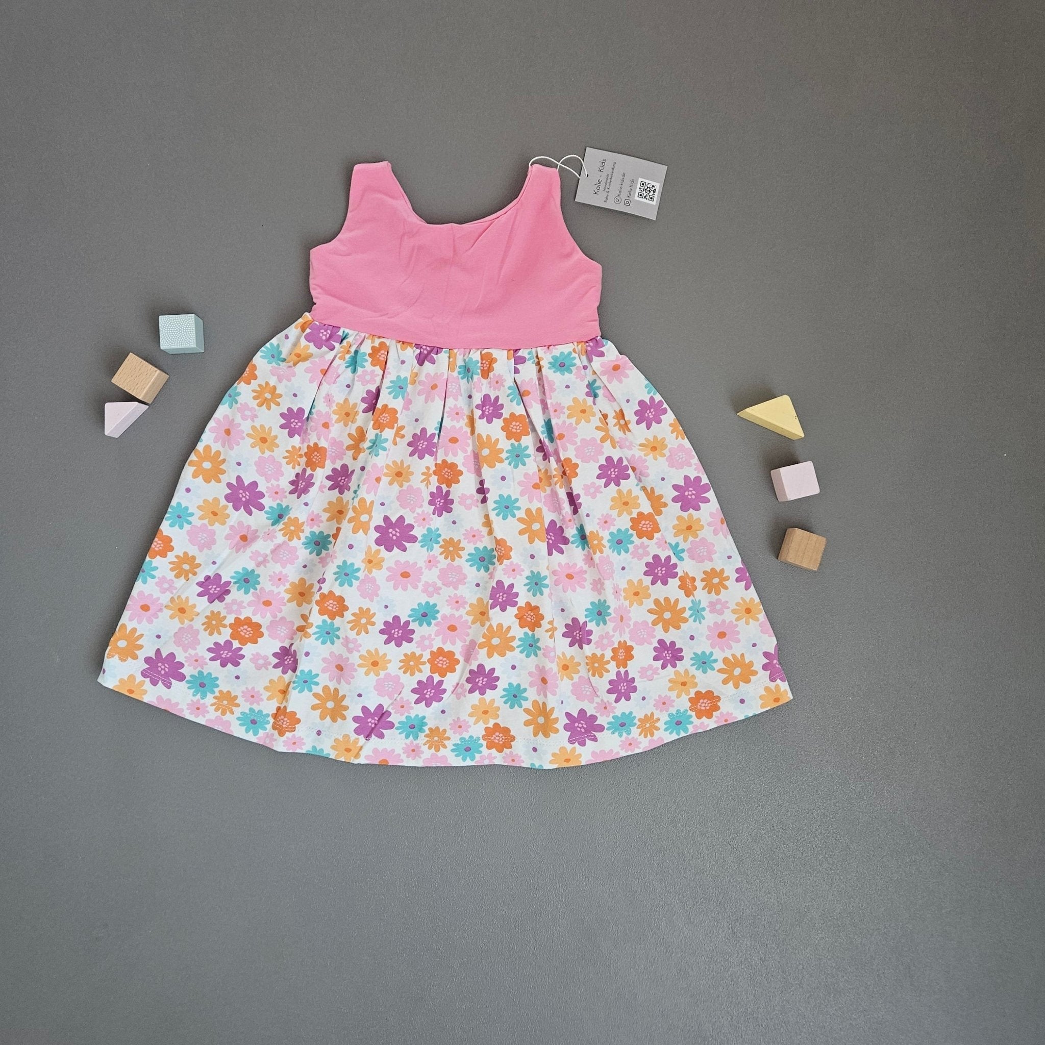 Trägerkleid Gr.98 / Bunte Blumen - Kalie - Kids