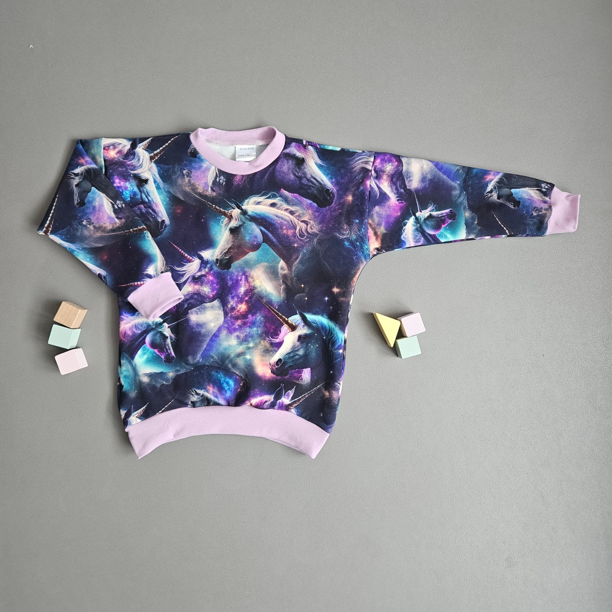 Pullover Gr.104 / Galaxiehorn - Kalie - Kids