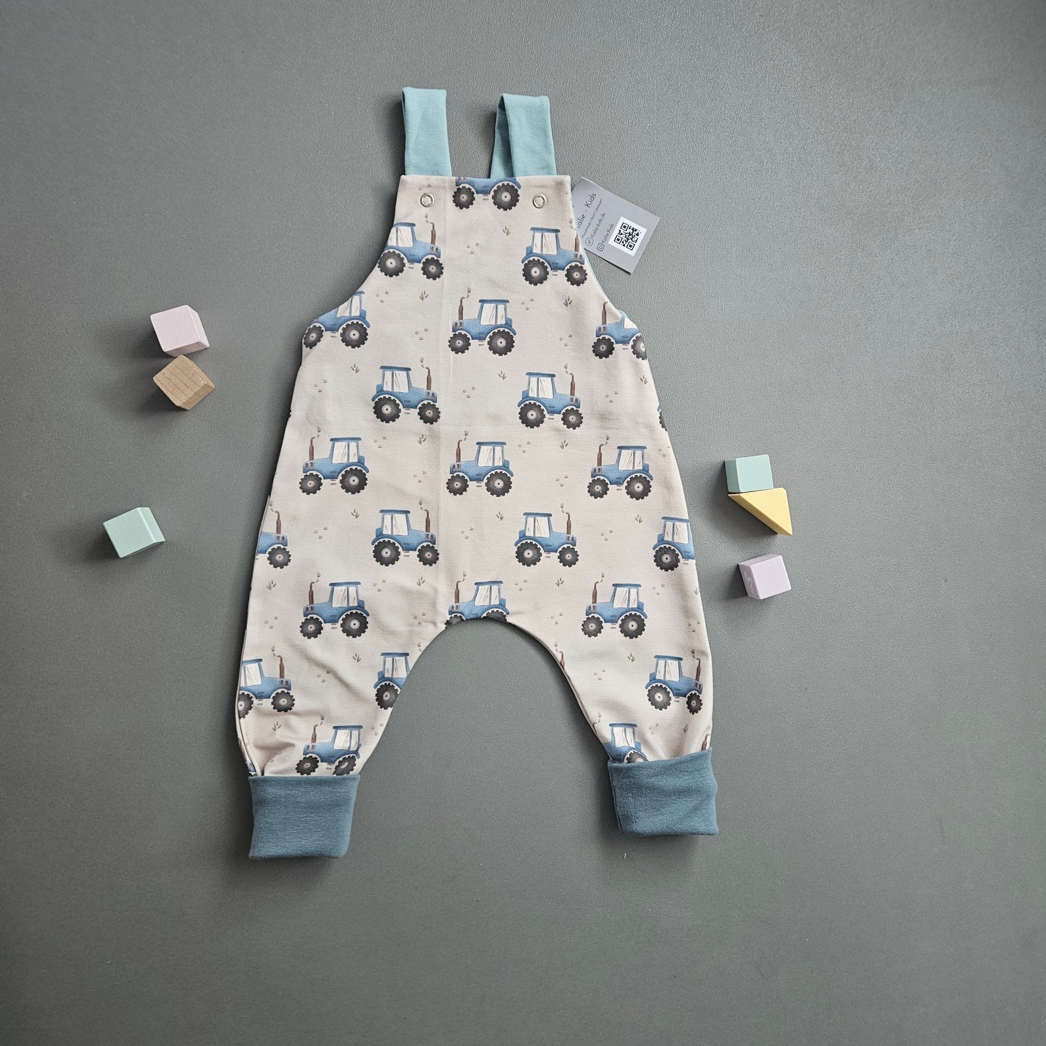 Latzhose Gr.80 / Traktor - Kalie - Kids