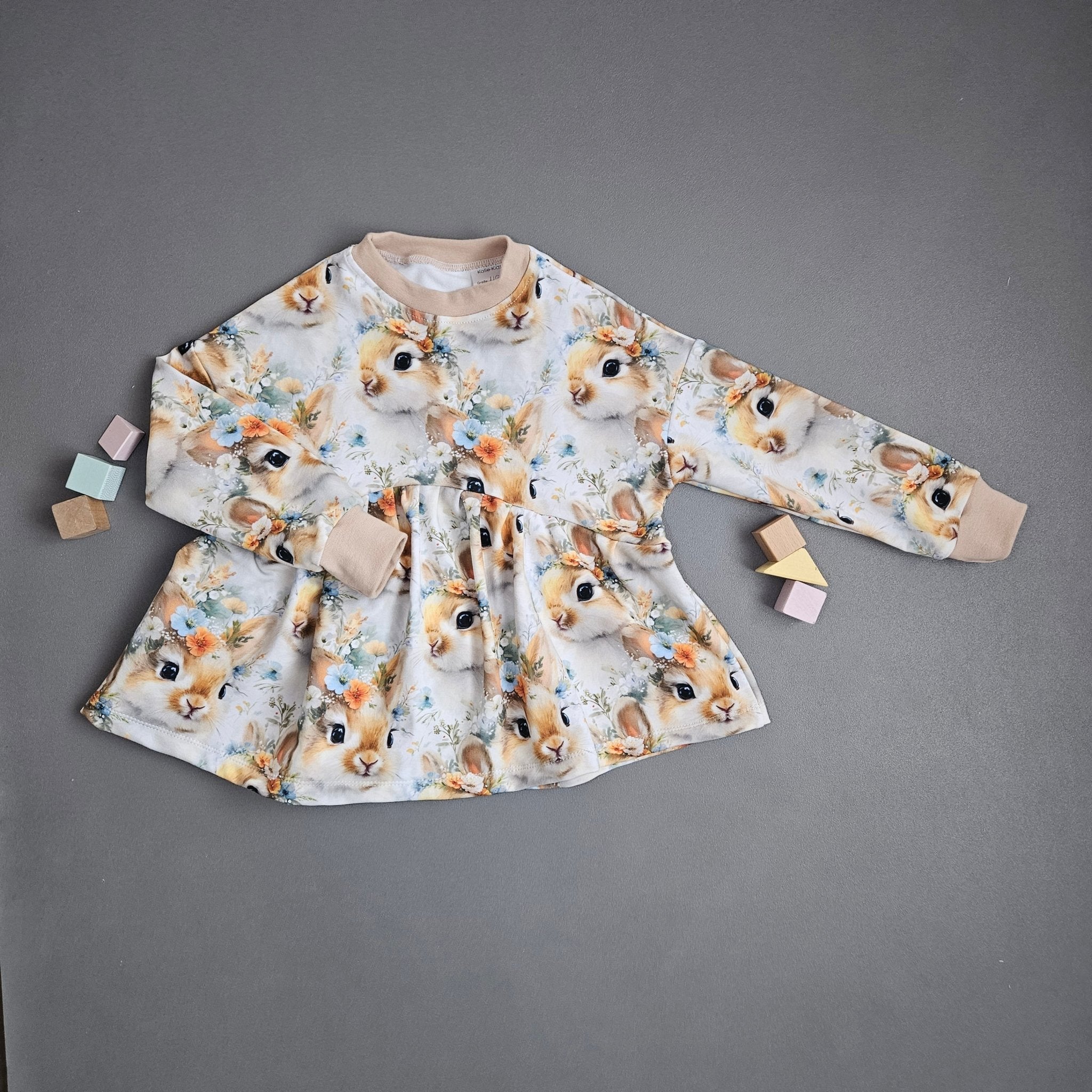 Flare mini Gr.104 / Blütenhäschen - Kalie - Kids