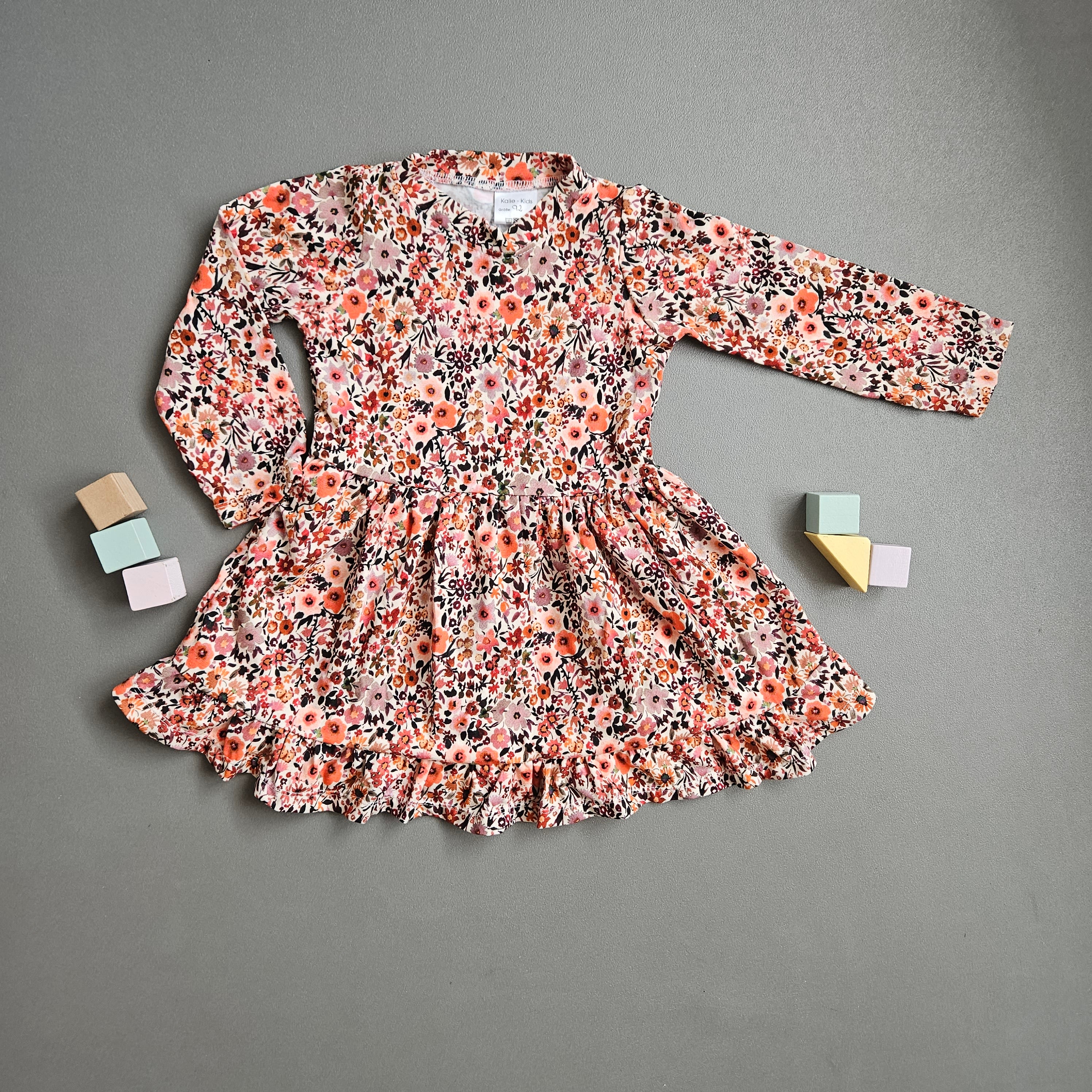 Kleid Gr.92 / Blumenmeer