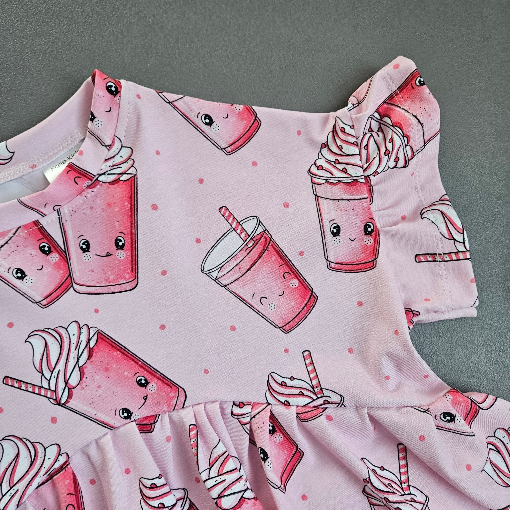 Rüschchenshirt Gr.122 / Milch Shake - Kalie - Kids