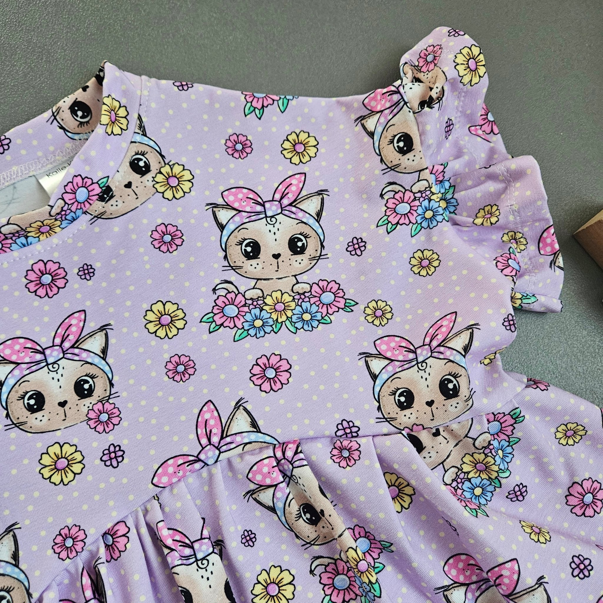 Rüschchenshirt Gr.122 / Kitty - Kalie - Kids