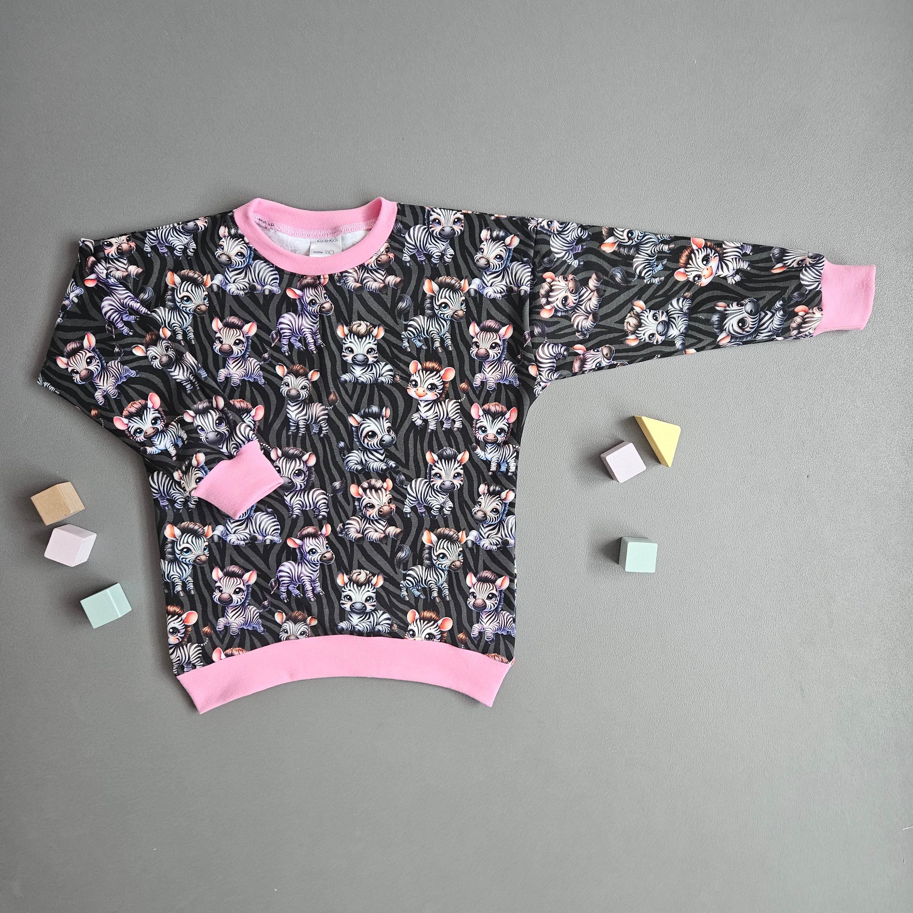 Pullover Gr.110 / Zebra