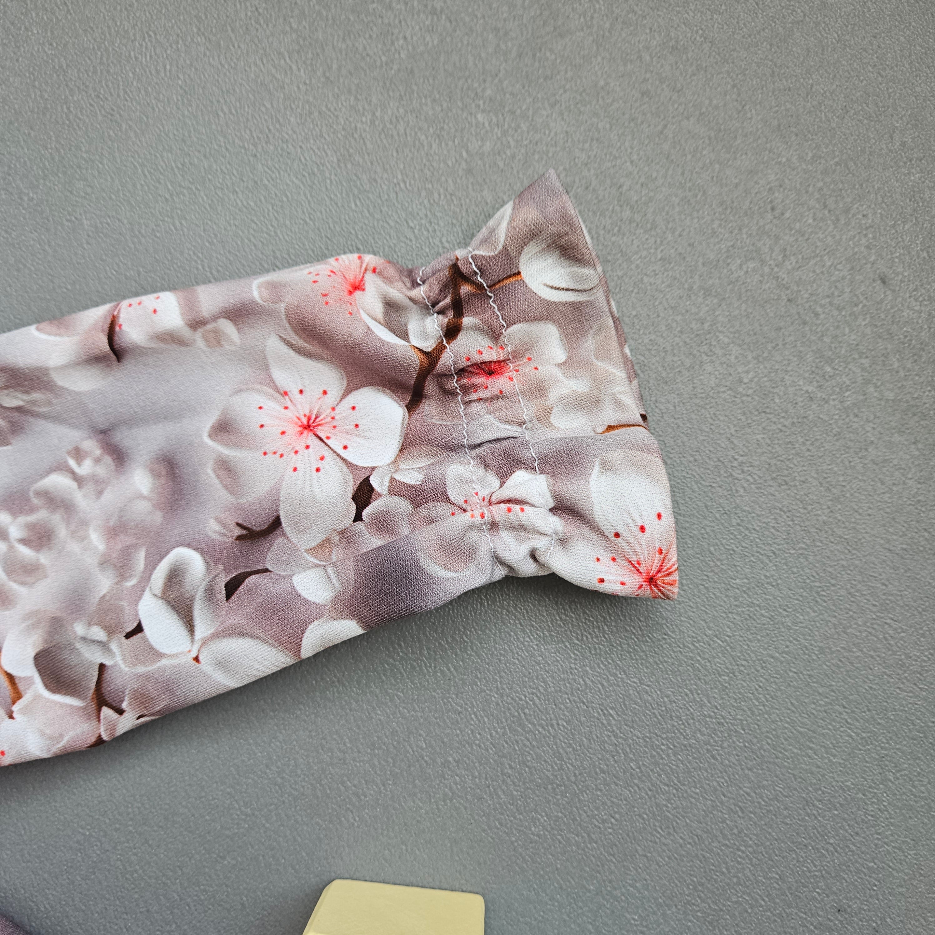 Bluse Gr.104 / Kirschblüten