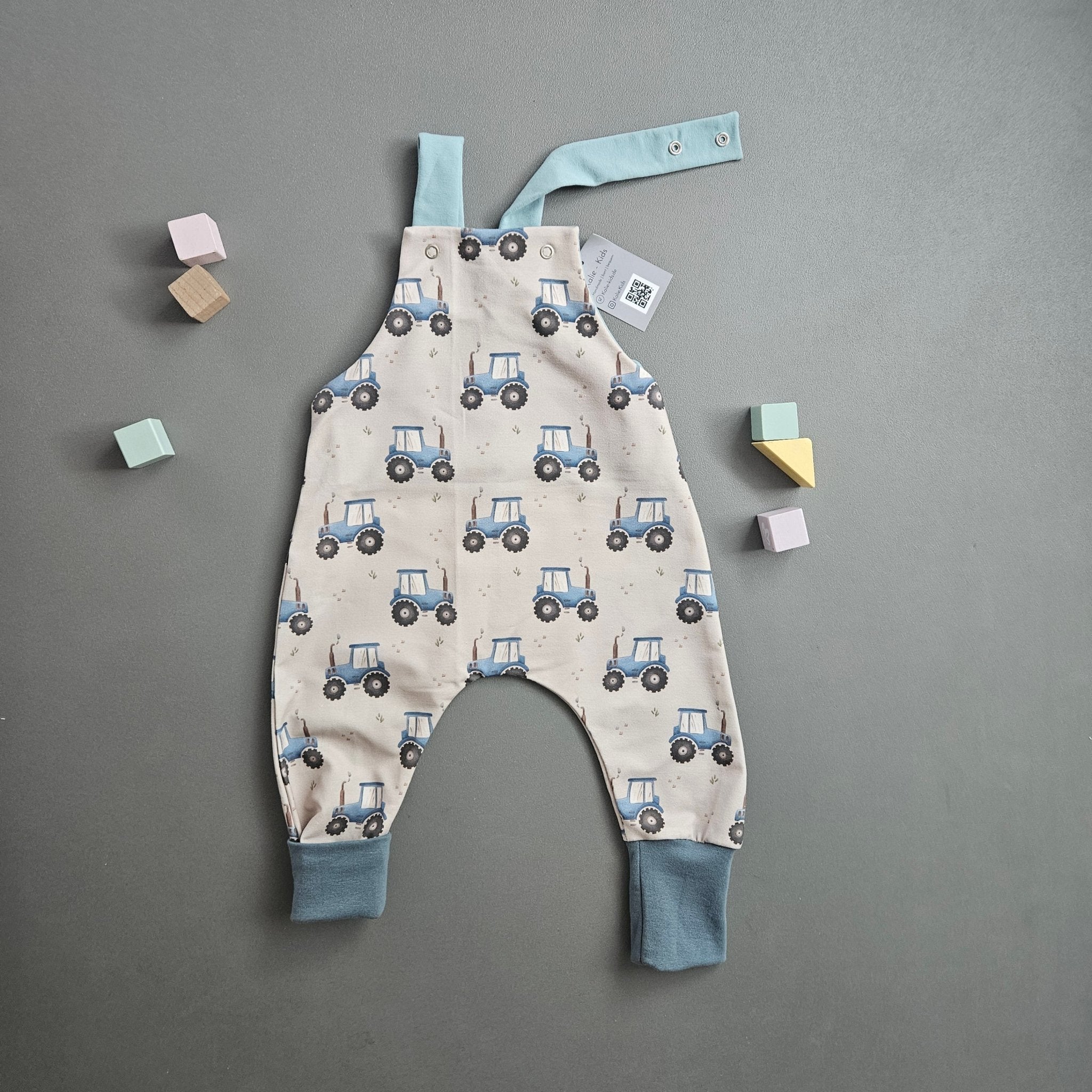 Latzhose Gr.80 / Traktor - Kalie - Kids