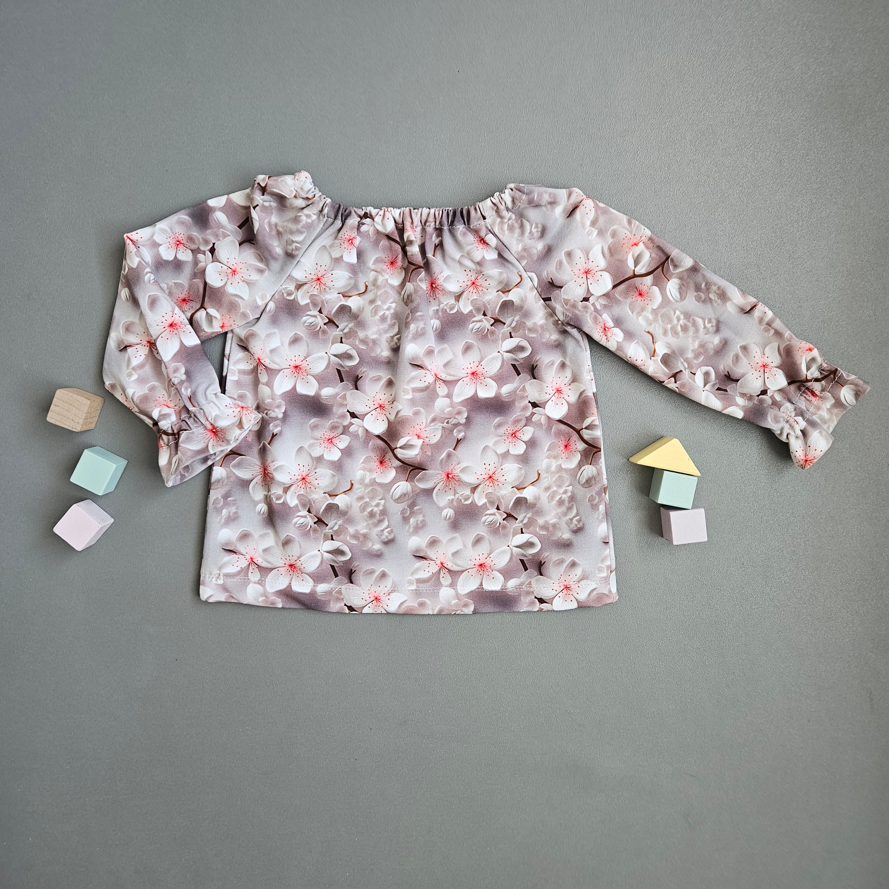 Bluse Gr.104 / Kirschblüten