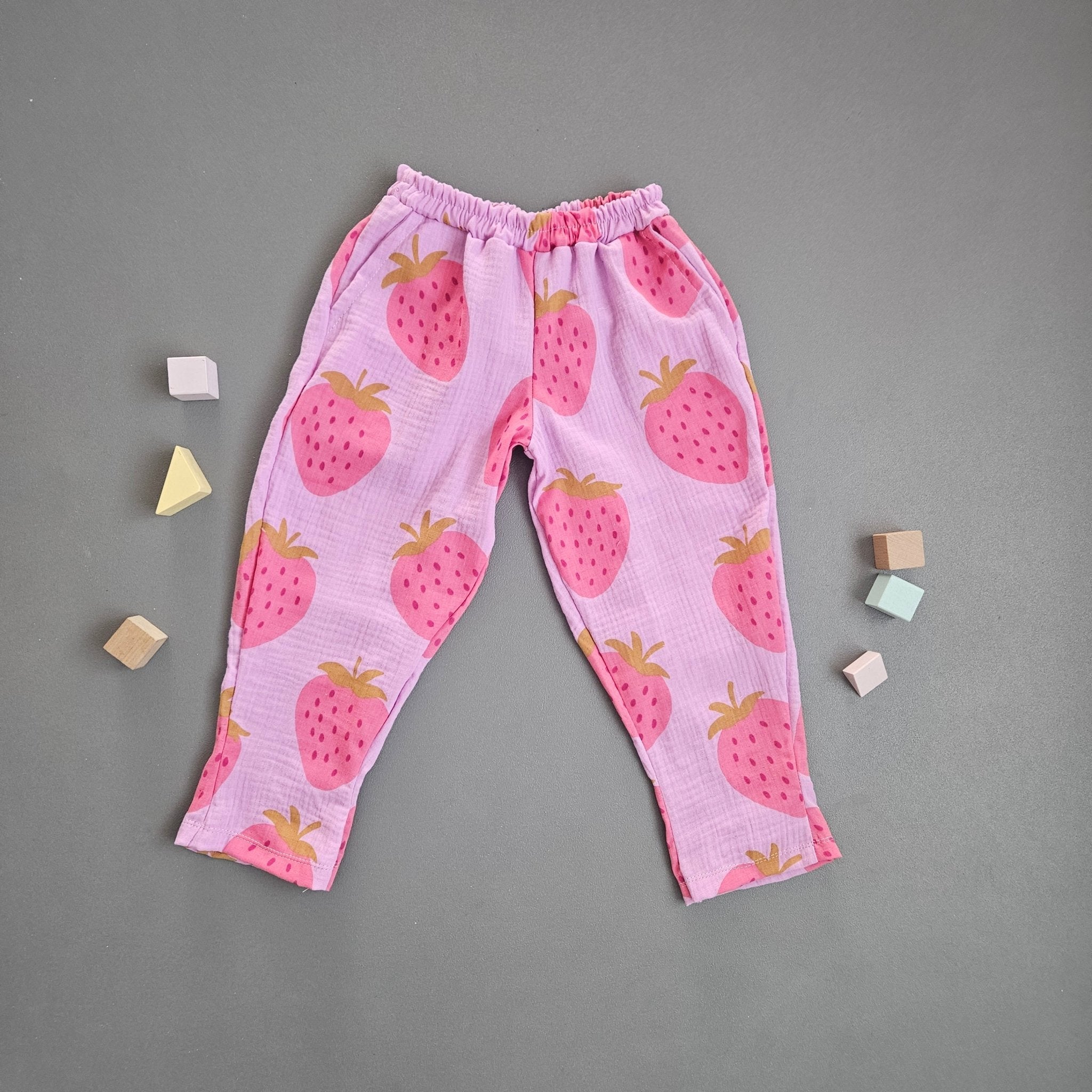 Musselin Hose / Erdbeeren Gr.92 - Kalie - Kids