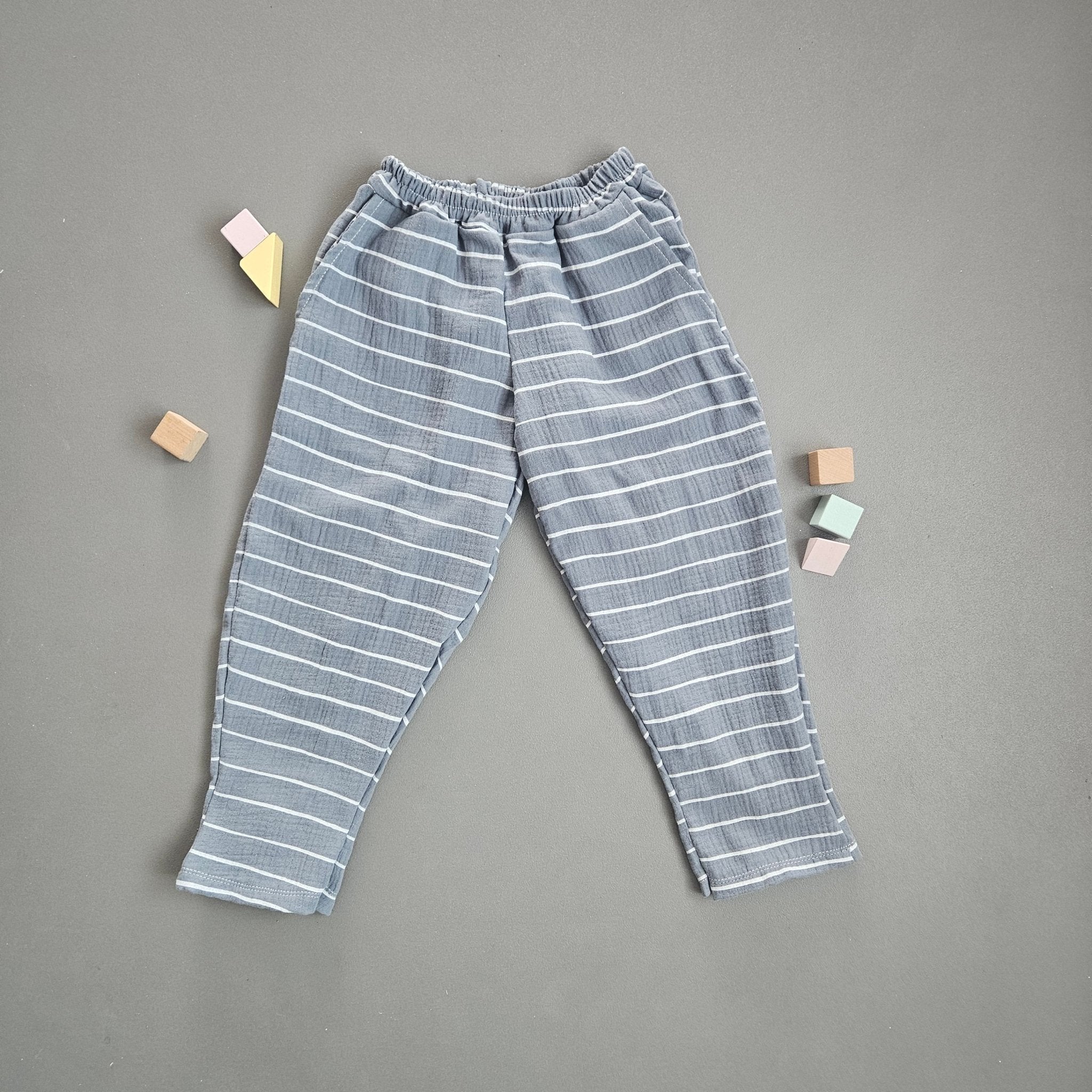Musselin Hose / Streifen blau / Gr. 110 - Kalie - Kids